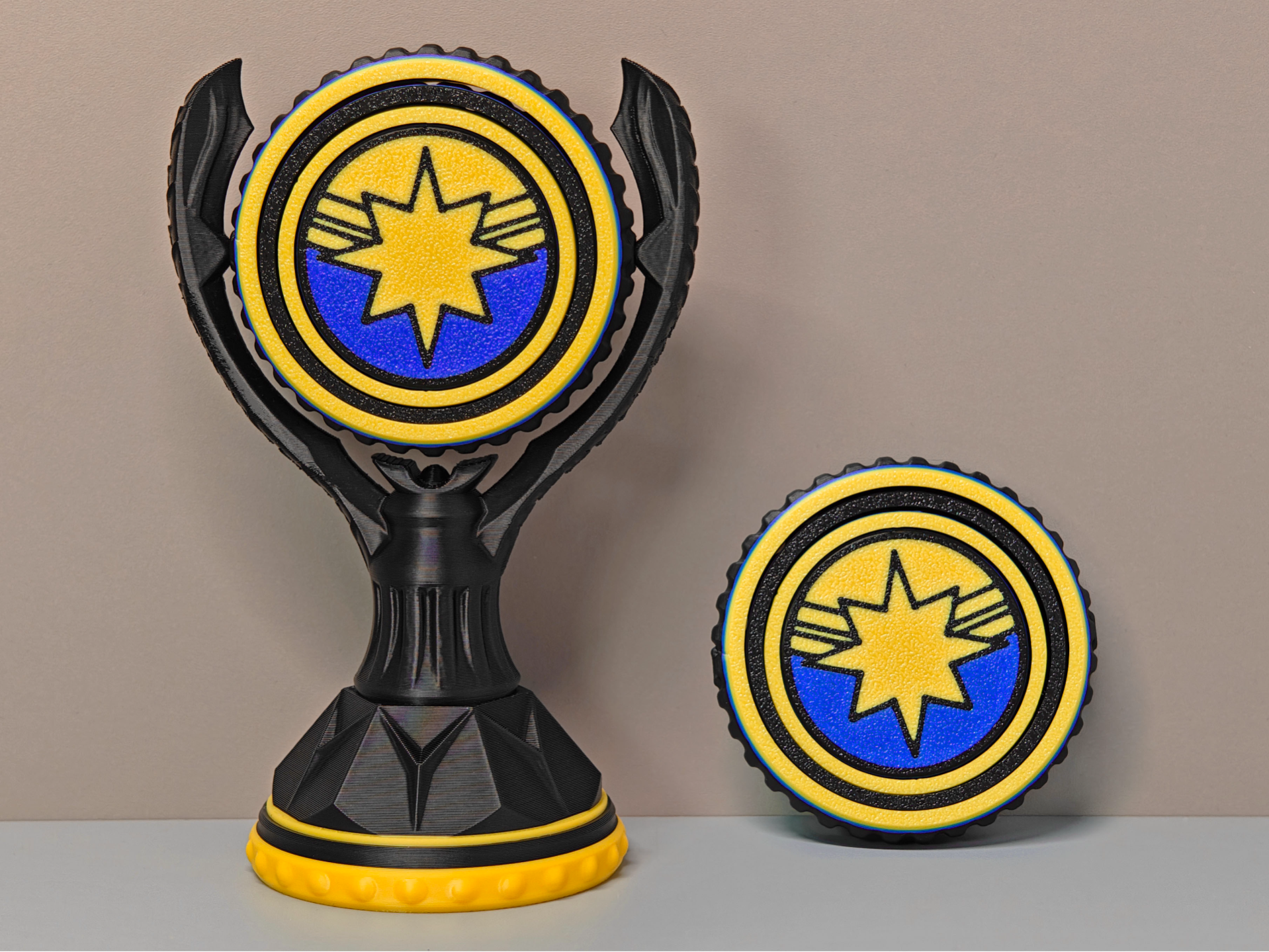 Captain Marvel - Fidget Spinner Superhero Series Fidget Spinner TC3-Captain Marvel