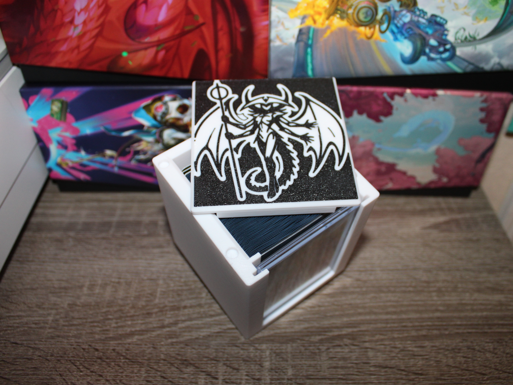 MTG EDH Commander Showcase Deck Box - Atraxa