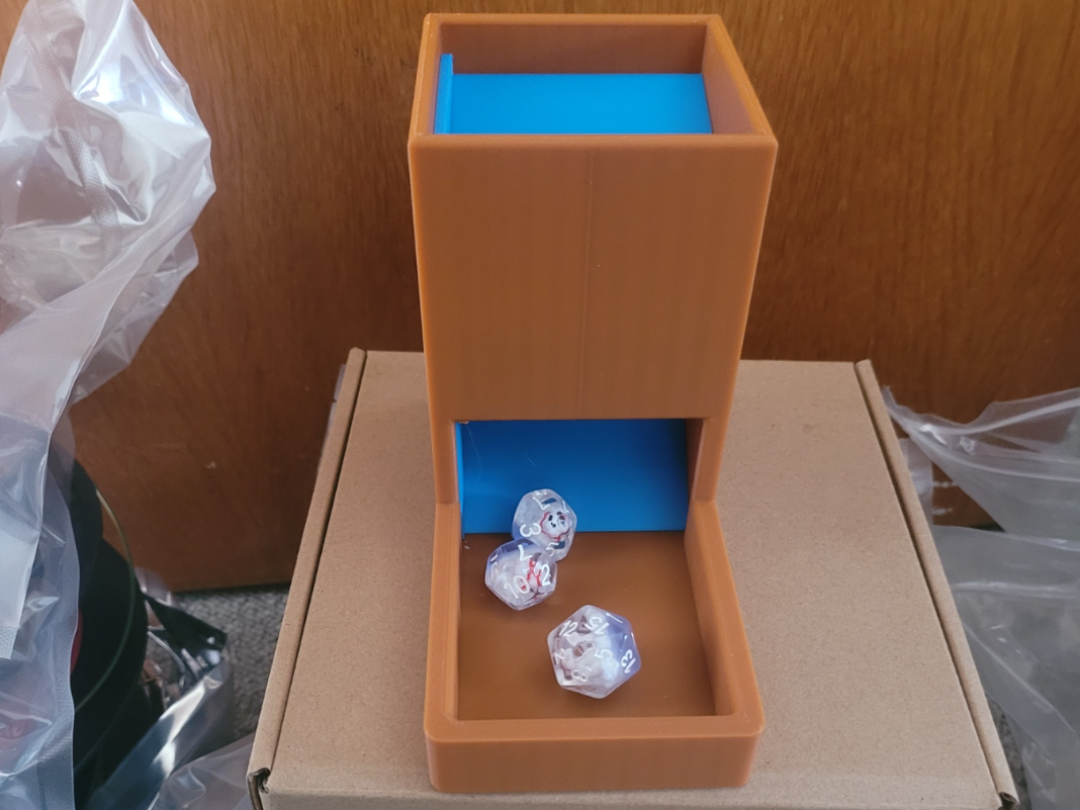 Dice tower