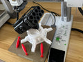 The multi-barrel rocket launcher can launch model toys and can be used as a pen holder (spring-powered ballpoint pen).
